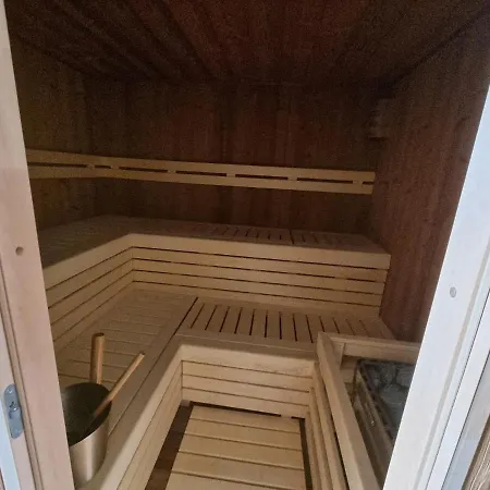 Sessler *** 招待所 特尔纳瓦