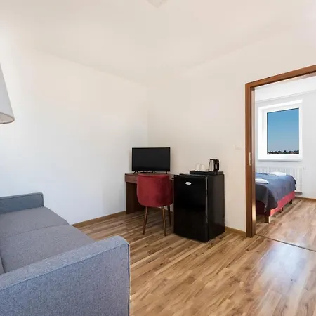 Sessler *** 特尔纳瓦