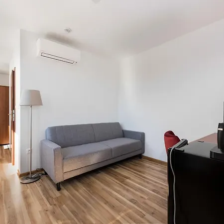 Konukevi Sessler *** 4*