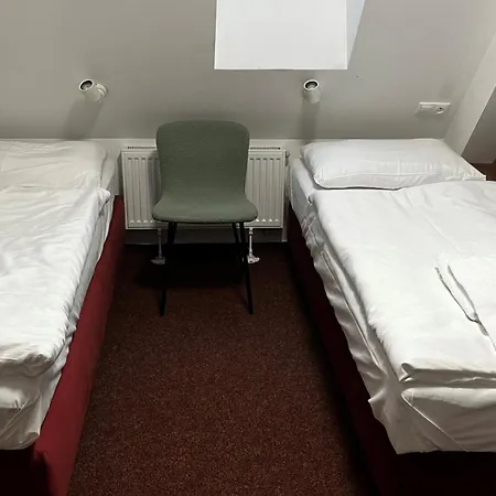 Sessler *** 招待所