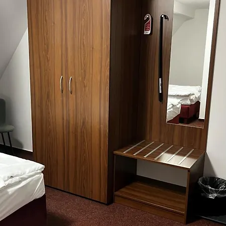 Sessler *** 4* Trnava