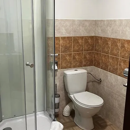 Sessler *** Casa de hóspedes Trnava