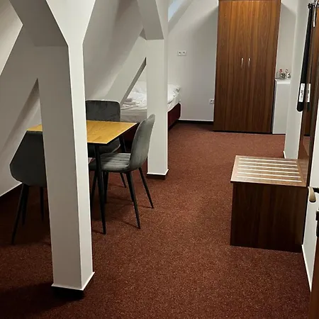 Sessler *** 4* Trnava