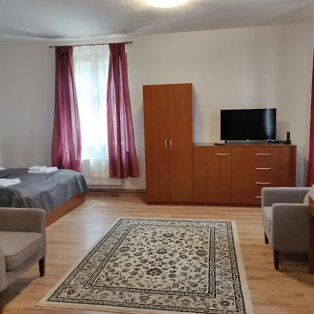 Casa de hóspedes Sessler *** Trnava